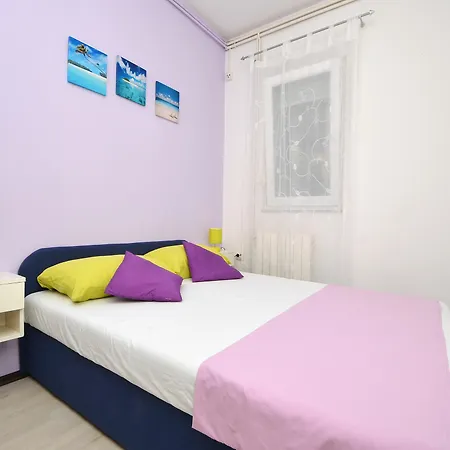 Apartment Markic Seget Donji